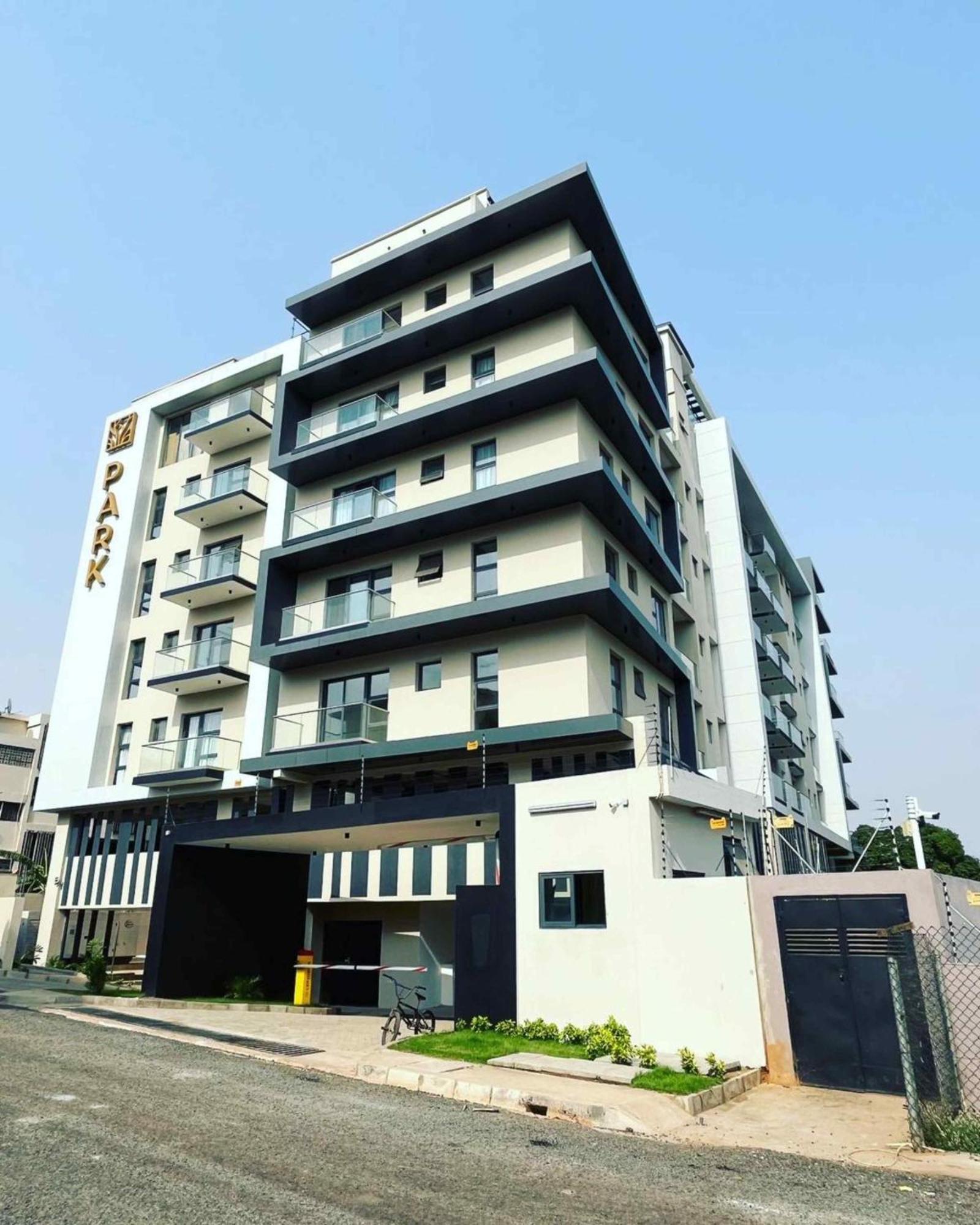 Park Apartments Accra Bagian luar foto